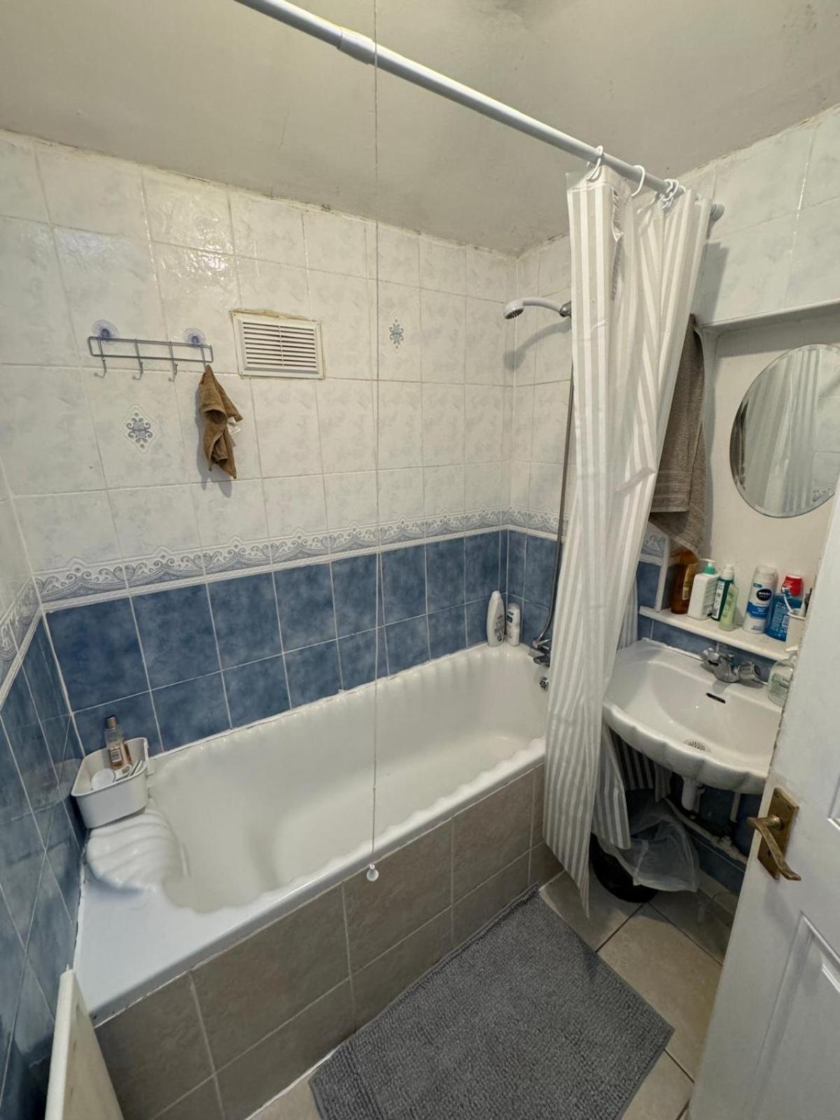 Nice Double Room Near Omni Shopping Dublin Luaran gambar